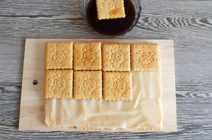 Торт из галетного печенья без выпечки Торт из галетного печенья без выпечки