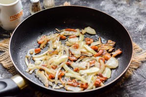 Редька со шкварками Редька со шкварками