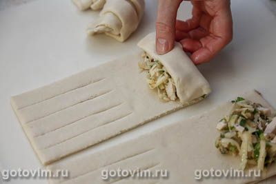 Круассаны из готового теста с курицей и сыром Круассаны из готового теста с курицей и сыром