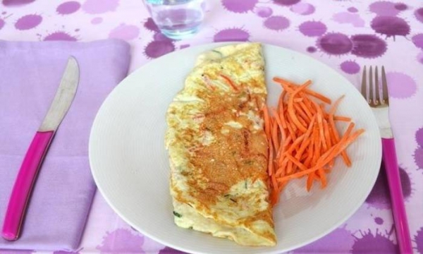 
Омлет с сыром на сковороде — 7 пошаговых рецептов с добавками с фотографиями	