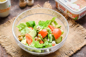 Салат с авокадо и оливками Салат с авокадо и оливками