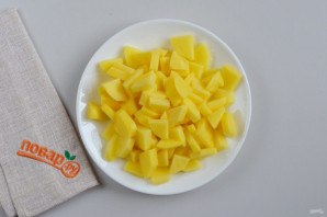 Суп с фасолью и огурцами Суп с фасолью и огурцами