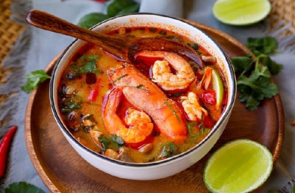 Том Ям — простой рецепт в домашних условиях с креветками
Том Ям — простой рецепт в домашних условиях с креветками