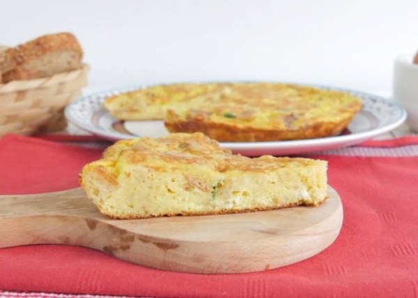 
Омлет на сковороде с молоком и сыром — 5 простых рецептов с фото	