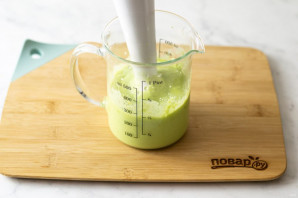 Коктейль из авокадо Коктейль из авокадо