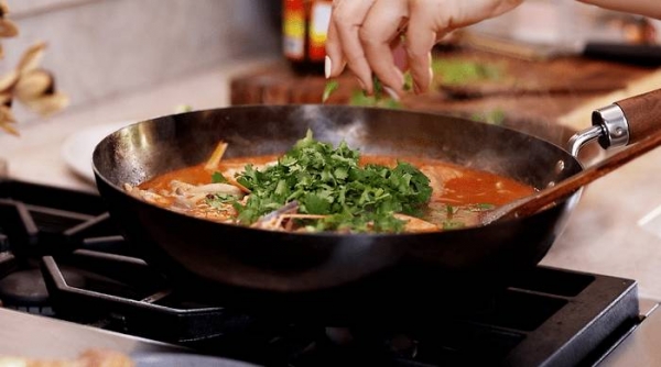 Том Ям — простой рецепт в домашних условиях с креветками
Том Ям — простой рецепт в домашних условиях с креветками