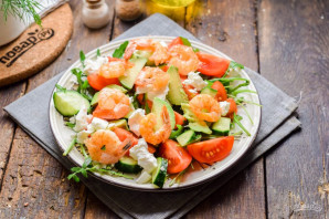 Салат с авокадо и креветками