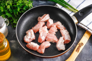 Свинина по-китайски с арахисом