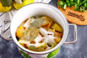 Маринованная айва на зиму Маринованная айва на зиму