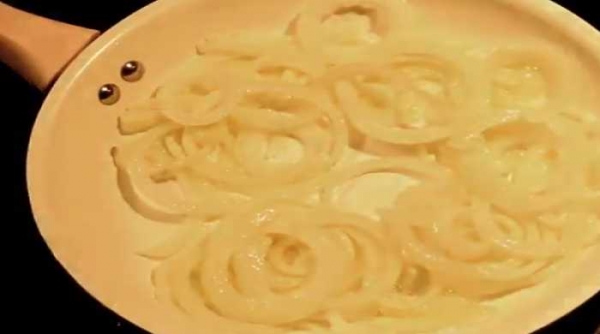 
Куриная печень в духовке в сметанном соусе без обжарки	