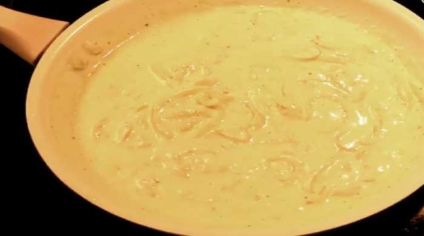 
Куриная печень в духовке в сметанном соусе без обжарки	