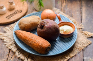 Овощной слоеный салат с майонезом Овощной слоеный салат с майонезом