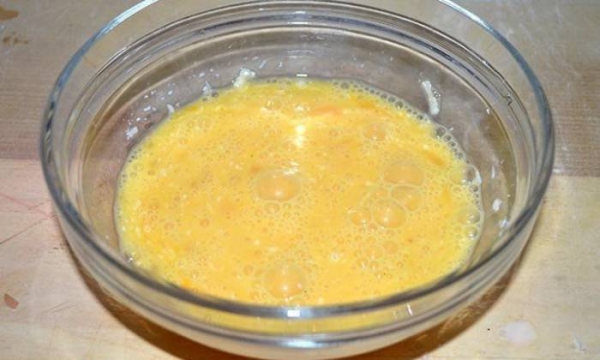 
Омлет с сыром на сковороде — 7 пошаговых рецептов с добавками с фотографиями	