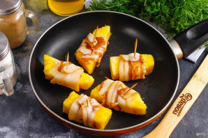 Ананас в беконе Ананас в беконе