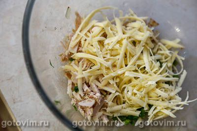 Круассаны из готового теста с курицей и сыром Круассаны из готового теста с курицей и сыром