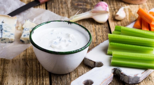 Заправка из сыра с голубой плесенью, пошаговый рецепт с фото Заправка из сыра с голубой плесенью, пошаговый рецепт с фото