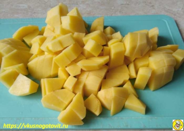 
Рассольник — классический рецепт с перловкой и солеными огурцами	