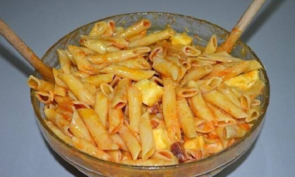 
Омлет с сыром на сковороде — 7 пошаговых рецептов с добавками с фотографиями	