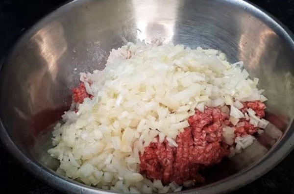 Беляши с мясом в духовке — 5 очень вкусных домашних рецептов
Беляши с мясом в духовке — 5 очень вкусных домашних рецептов