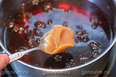 Взвар из шиповника и зверобоя Взвар из шиповника и зверобоя