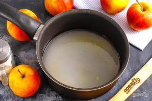 Яблоки в карамели Яблоки в карамели