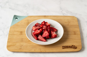 Смузи из клубники и консервированного ананаса