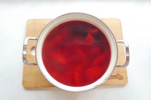 Компот из ежевики и яблок