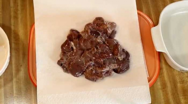 
Куриная печень в духовке в сметанном соусе без обжарки	