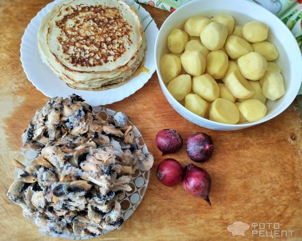 Рецепт: Блинчики с картофелем и грибами - Для любителей фаршированных блинчиков