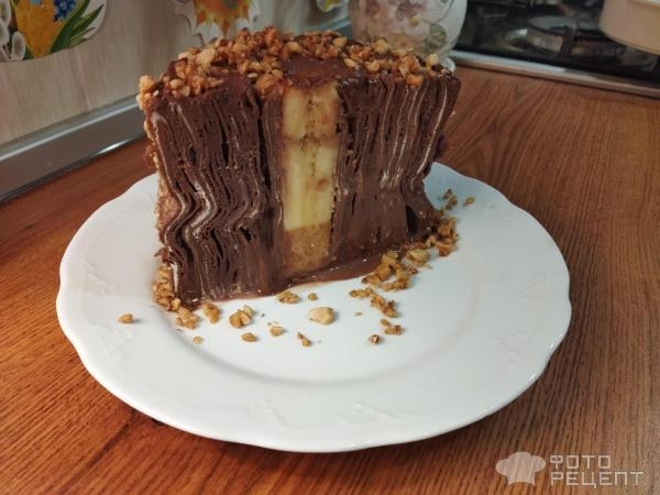 Рецепт: Блинный торт с творожным кремом - протёртая черная смородина, шоколадная глазурь, орехи и много эмоций Рецепт: Блинный торт с творожным кремом - протёртая черная смородина, шоколадная глазурь, орехи и много эмоций