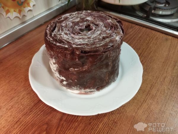 Рецепт: Блинный торт с творожным кремом - протёртая черная смородина, шоколадная глазурь, орехи и много эмоций Рецепт: Блинный торт с творожным кремом - протёртая черная смородина, шоколадная глазурь, орехи и много эмоций