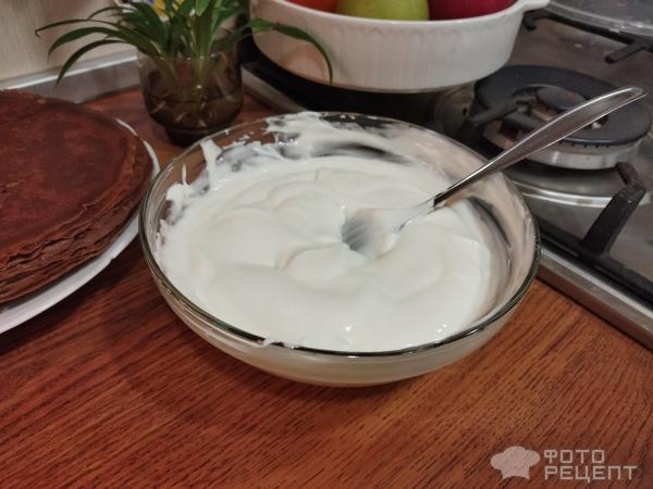 Рецепт: Блинный торт с творожным кремом - протёртая черная смородина, шоколадная глазурь, орехи и много эмоций Рецепт: Блинный торт с творожным кремом - протёртая черная смородина, шоколадная глазурь, орехи и много эмоций