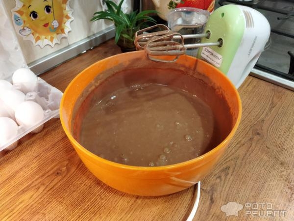 Рецепт: Блинный торт с творожным кремом - протёртая черная смородина, шоколадная глазурь, орехи и много эмоций Рецепт: Блинный торт с творожным кремом - протёртая черная смородина, шоколадная глазурь, орехи и много эмоций