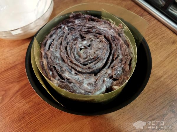 Рецепт: Блинный торт с творожным кремом - протёртая черная смородина, шоколадная глазурь, орехи и много эмоций Рецепт: Блинный торт с творожным кремом - протёртая черная смородина, шоколадная глазурь, орехи и много эмоций