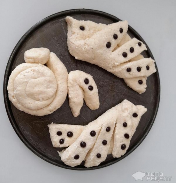 Рецепт: Булочки "Птички" - Встречаем весну! Весенние булочки "Птички" - сладкие, творожные булочки для детей.