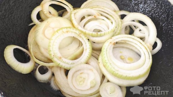 Рецепт: Говядина тушеная - с картофелем, белыми грибами и молоком