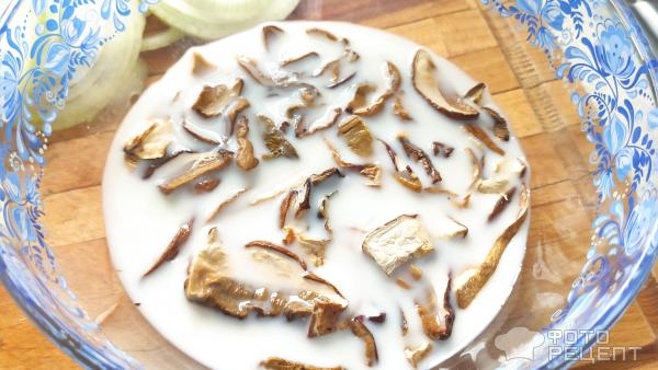 Рецепт: Говядина тушеная - с картофелем, белыми грибами и молоком