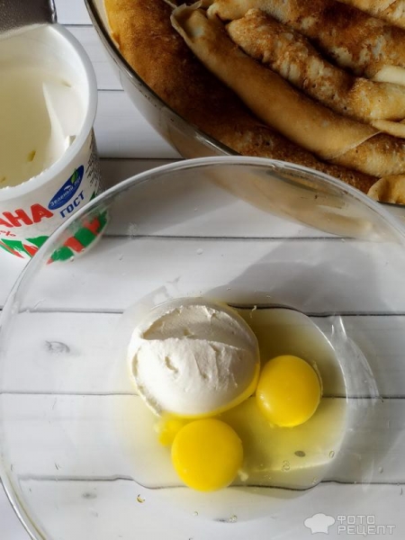 Рецепт: Пирог из блинных рулетов - с куриной печенью Рецепт: Пирог из блинных рулетов - с куриной печенью