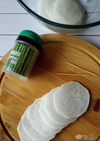 Рецепт: Салат "Генеральский" - в праздничном оформлении Рецепт: Салат "Генеральский" - в праздничном оформлении