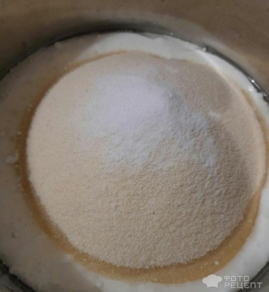 Рецепт: Торт "Кошечка" на день рождения девочке - Бисквитный торт "Кошечка" с масляным кремом и черешней. И кексы "Кошачьи лапки". Рецепт: Торт "Кошечка" на день рождения девочке - Бисквитный торт "Кошечка" с масляным кремом и черешней. И кексы "Кошачьи лапки".