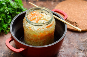 Квашеная капуста в банке Квашеная капуста в банке