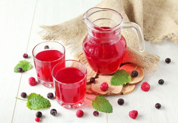 Компот из замороженных ягод в мультиварке