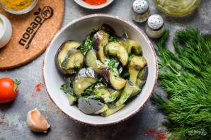 Баклажаны с чесноком и укропом Баклажаны с чесноком и укропом