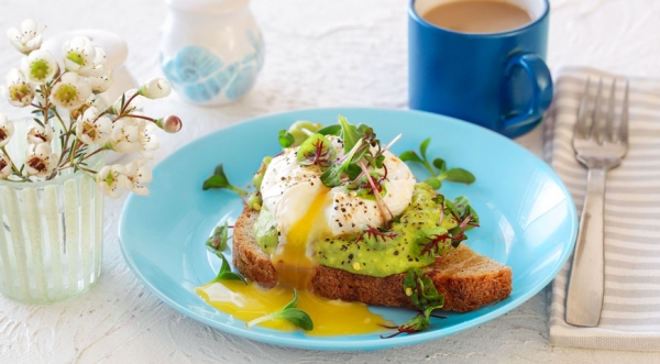 Тост с яйцом-пашот и авокадо, пошаговый рецепт с фото Тост с яйцом-пашот и авокадо, пошаговый рецепт с фото