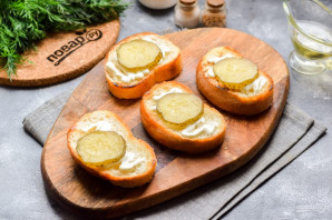 Советские бутерброды со шпротами Советские бутерброды со шпротами