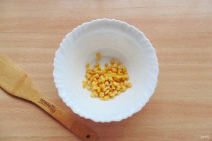 Салат "Искушение" с ананасами Салат "Искушение" с ананасами