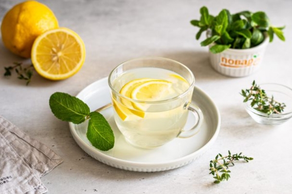 Чай с чабрецом и мятой Чай с чабрецом и мятой