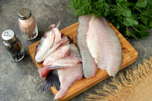 Уха из сибаса