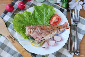 Морской окунь в духовке с лимоном Морской окунь в духовке с лимоном