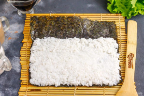 Роллы с курицей и ананасом Роллы с курицей и ананасом